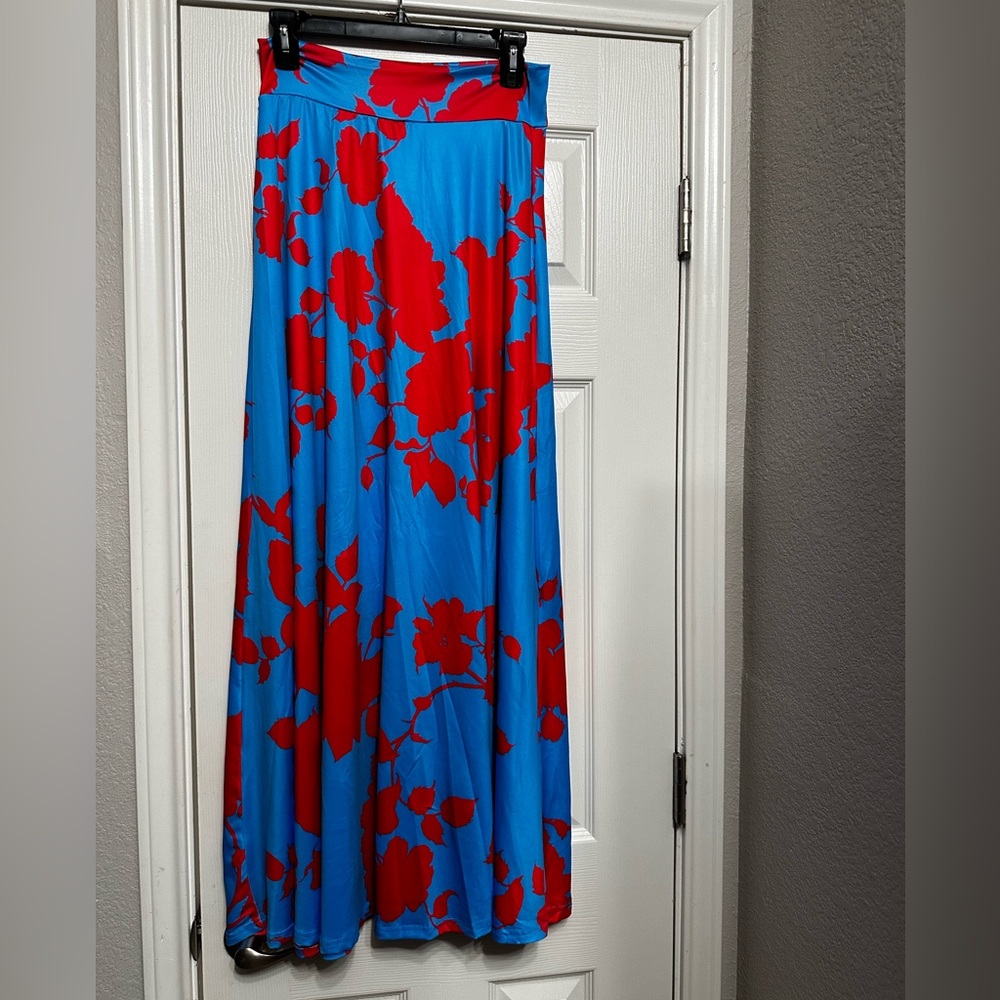 VCAY Floral Print Flutter Sleeve Crop Top & Boho Tropical Long Skirt - Picture 6 of 16